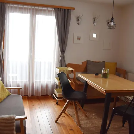 4 Elements Appartmenthaus Monarda 弗拉绍