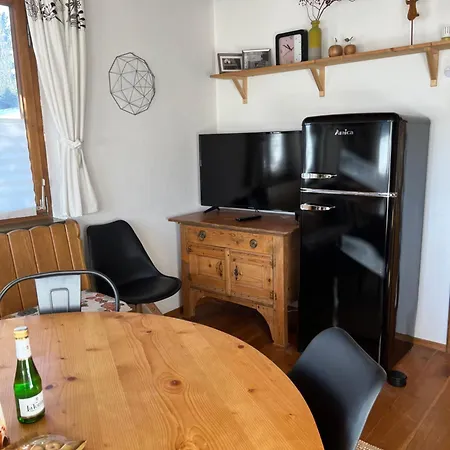 4 Elements Appartmenthaus Monarda アパート フラッハウ